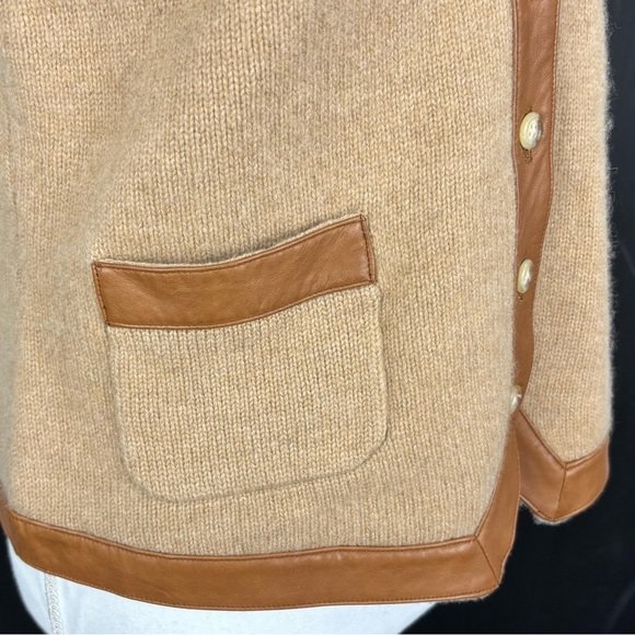 Lauren Ralph Lauren Women M Button Sweater Vest Wool Cashmere Leather Old Money - Picture 3 of 9